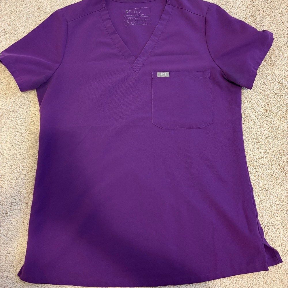 Figs Magic Purple One Pocket Scrub Top